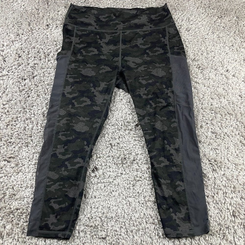 Fabletics On The Go PowerHold High Waisted Capri Leggings Women's XL Camo Mesh - Picture 2 of 11